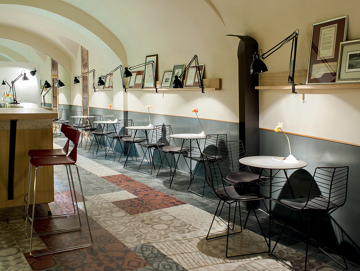 创意火狐官方网站 - 坐具|户外椅|办公火狐官方网站|火狐HUOHU（中国）火狐官方网站|Leaf 金属户外餐椅